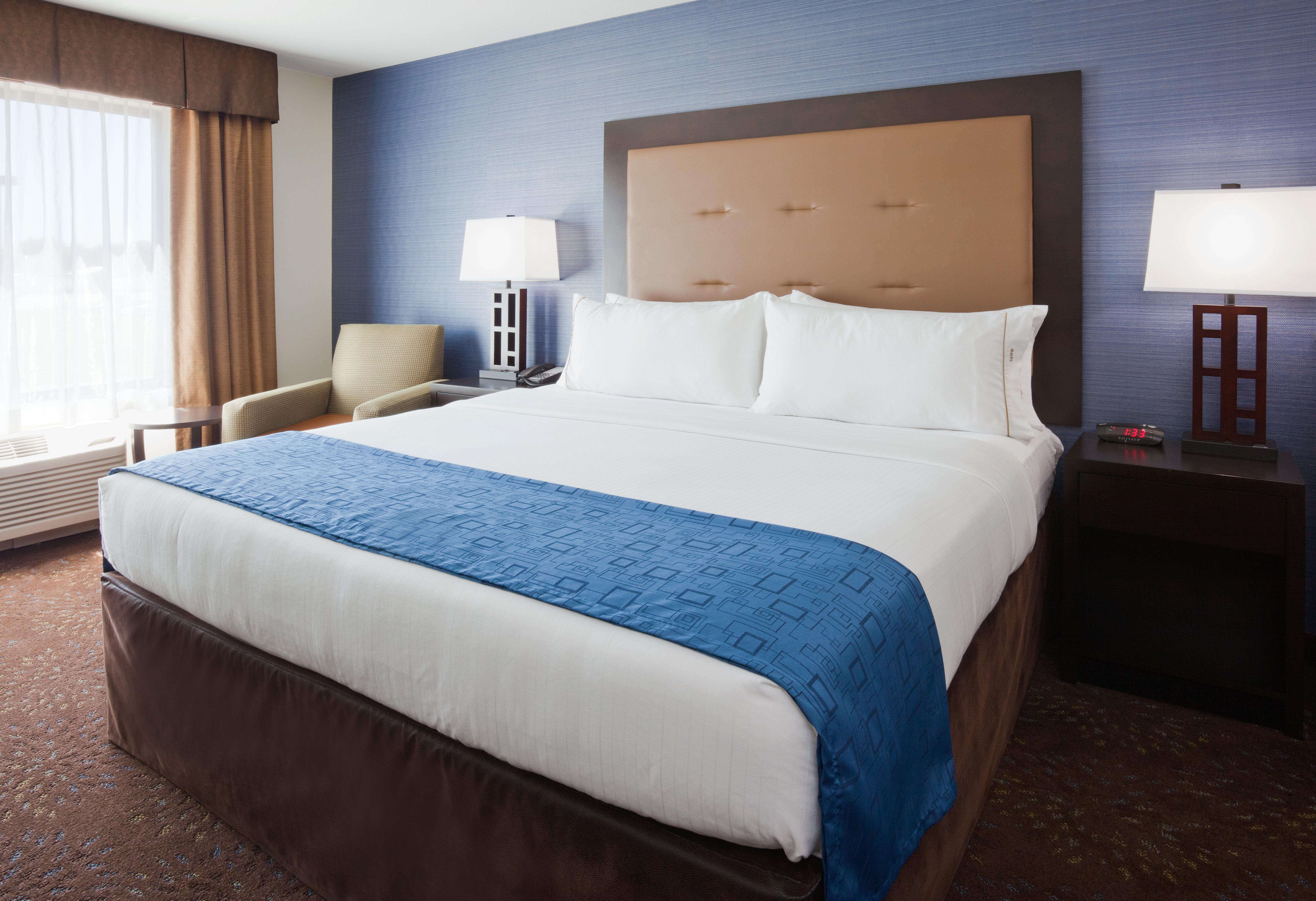 Holiday Inn Express & Suites Fort Dodge By Ihg Екстериор снимка