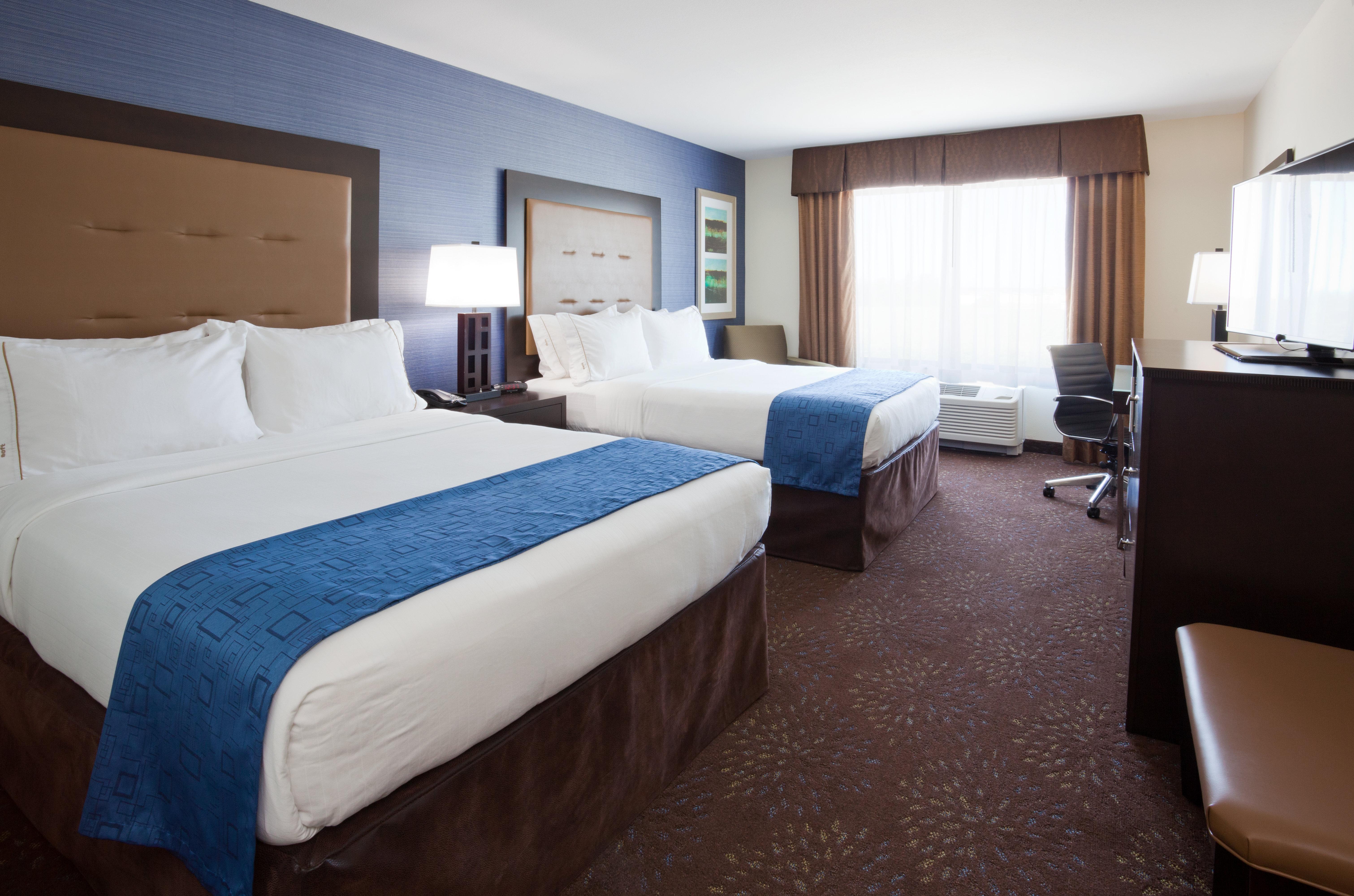 Holiday Inn Express & Suites Fort Dodge By Ihg Екстериор снимка