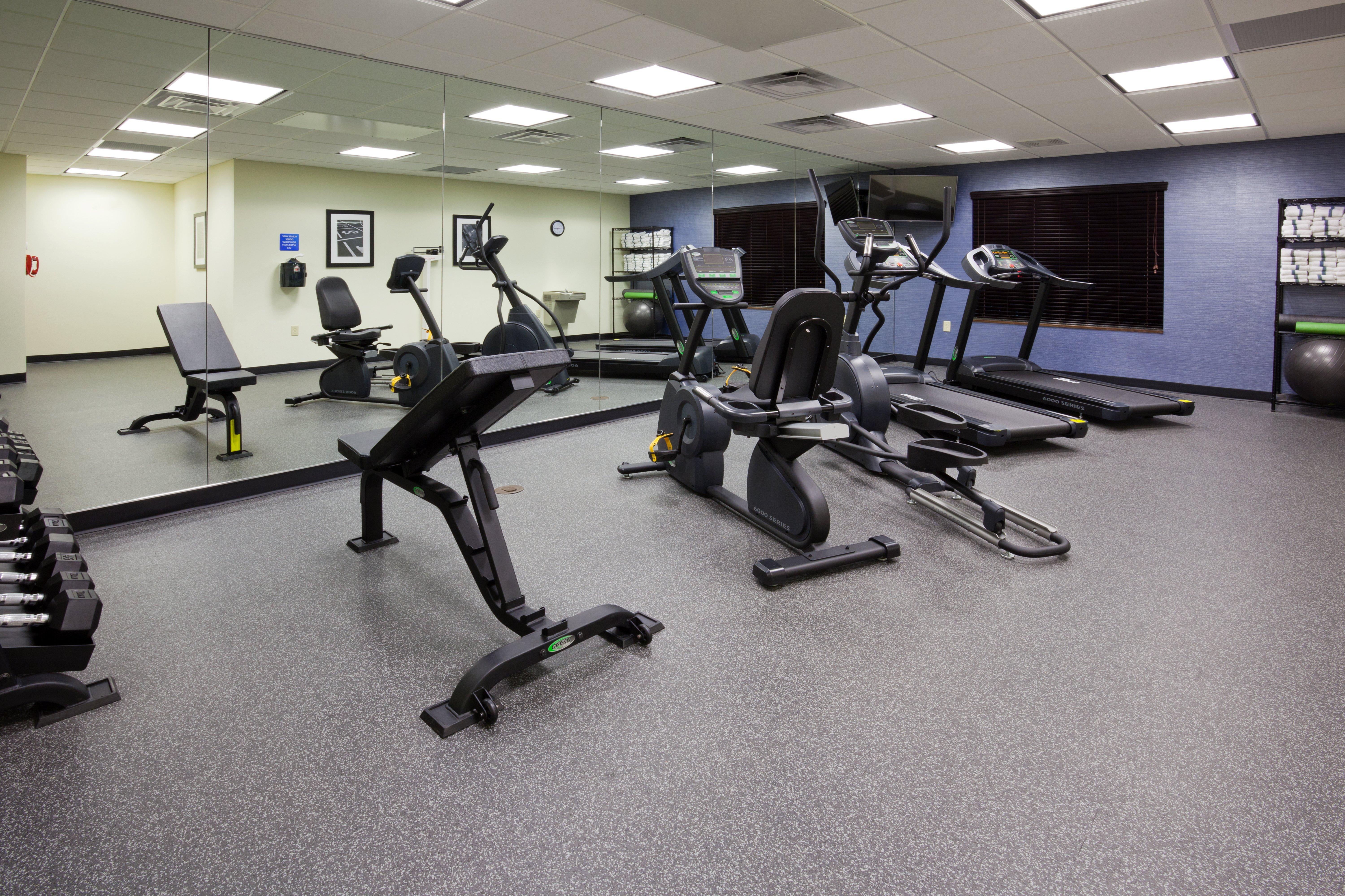 Holiday Inn Express & Suites Fort Dodge By Ihg Екстериор снимка